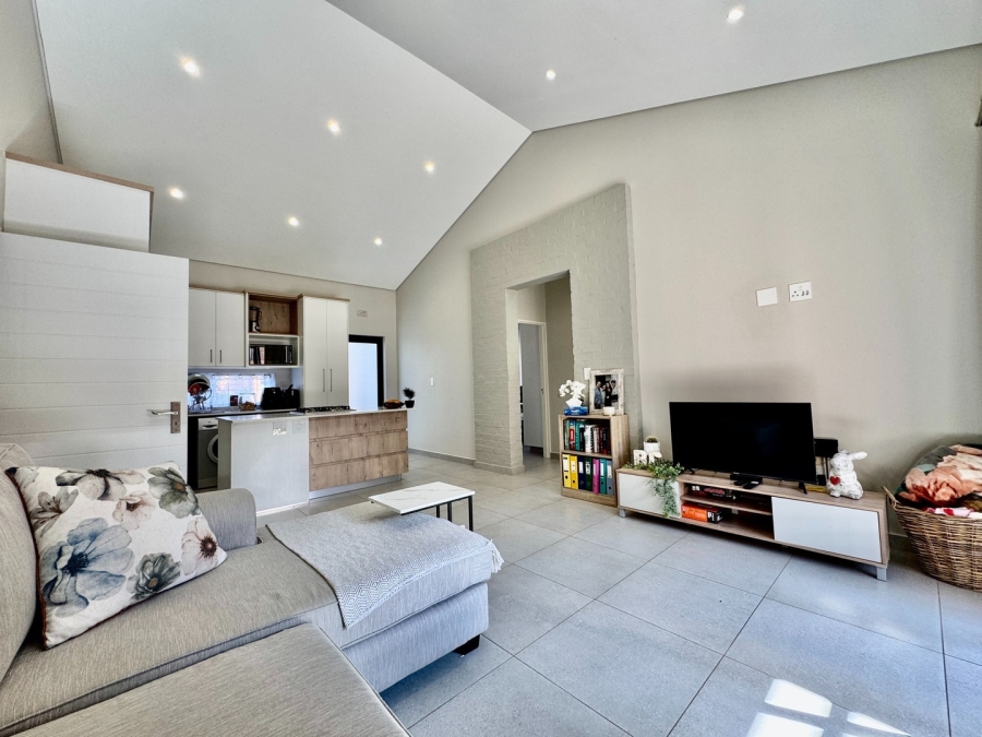 2 Bedroom Property for Sale in Van Der Hoff Park North West